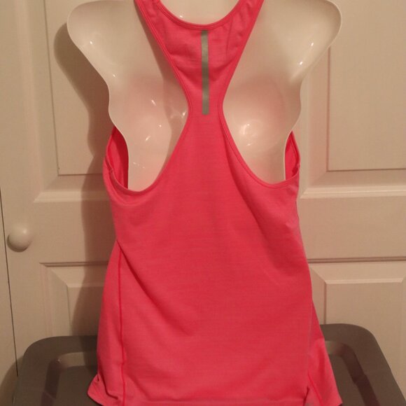 New Balance Pink Racer Back Tank Size Small NB Dry Reflective Run Athleisure - Picture 10 of 12
